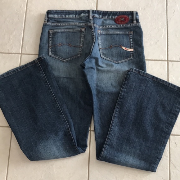 Parasuco Italian denim.blue wash with frosted fades. Beautiful fit and wash. - Picture 14 of 15